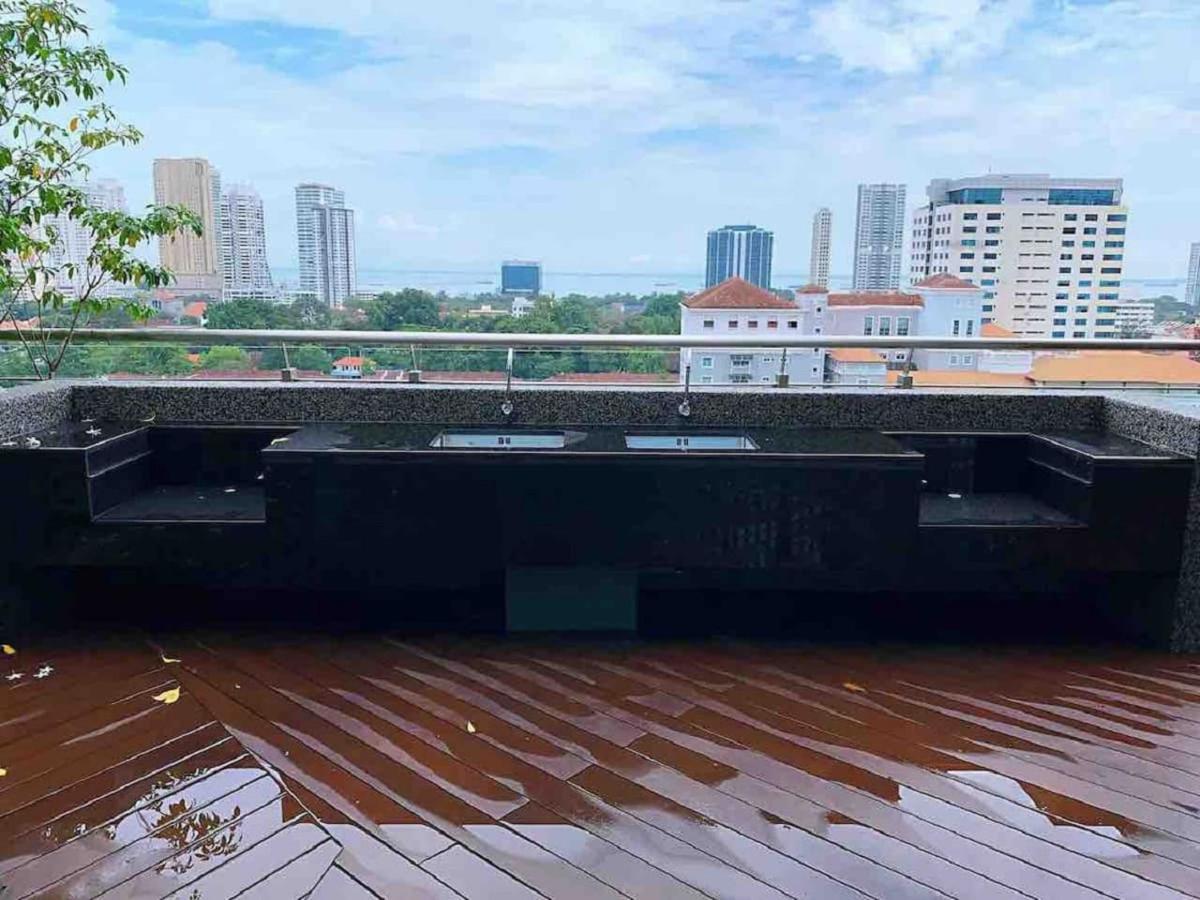 Tropicana 218 Macalister Netflix Seaview George Town Dış mekan fotoğraf